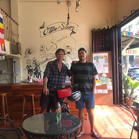 Oldie And Sleepy Hostel Udon Thani Extérieur photo