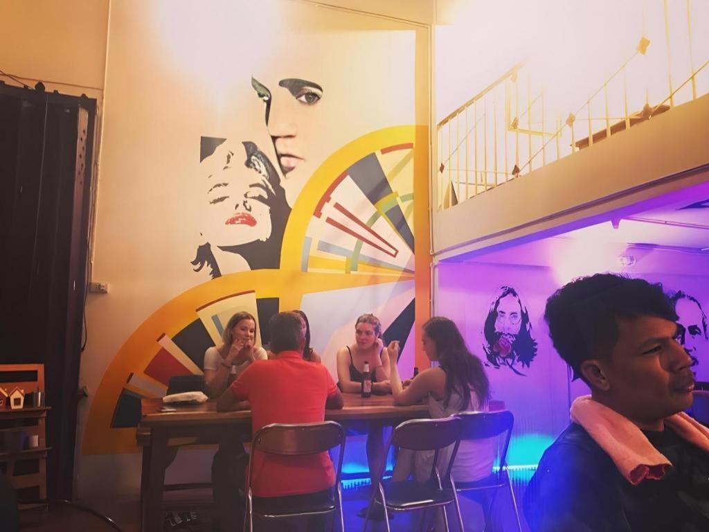 Oldie And Sleepy Hostel Udon Thani Extérieur photo