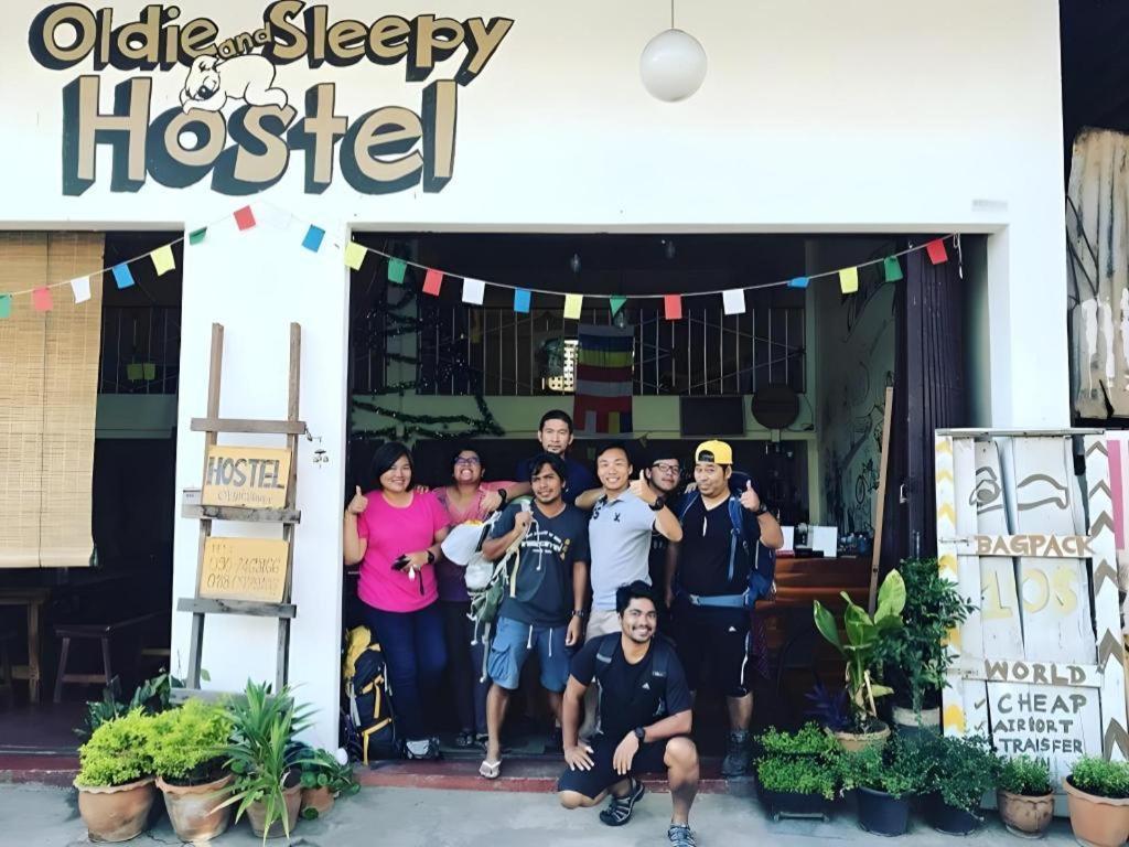 Oldie And Sleepy Hostel Udon Thani Extérieur photo
