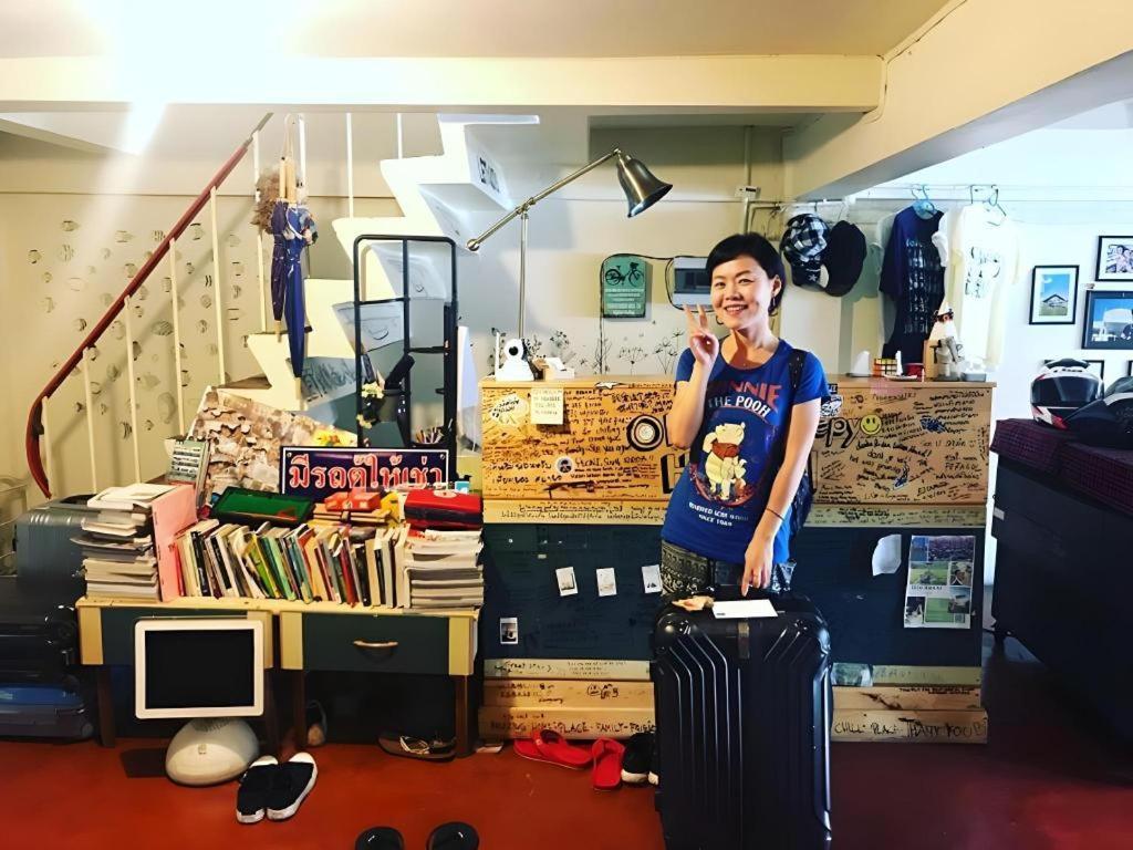 Oldie And Sleepy Hostel Udon Thani Extérieur photo
