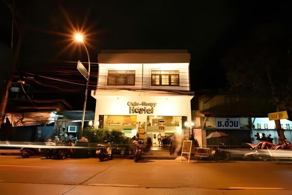 Oldie And Sleepy Hostel Udon Thani Extérieur photo