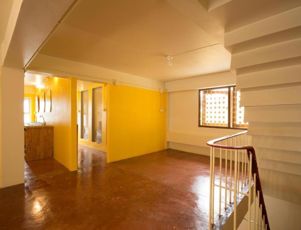 Oldie And Sleepy Hostel Udon Thani Extérieur photo